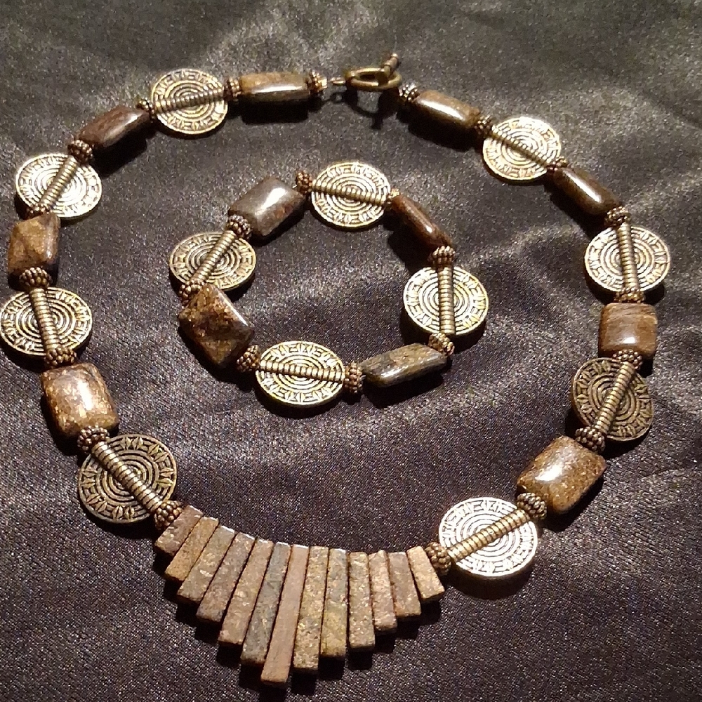 Coldwater Creek Brown Genuine Jasper and Gold Tone Aztec Statement Necklace.